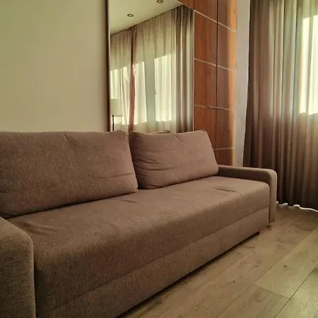 Carol - Vibes Apartment *